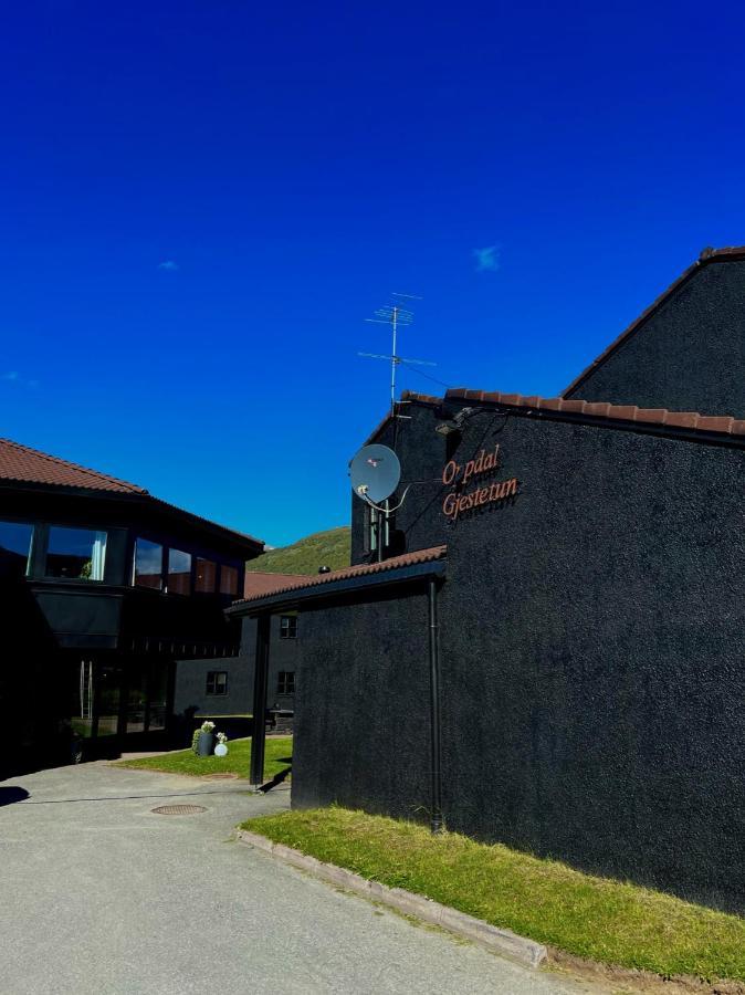 Oppdal Gjestetun Hotell Exterior foto